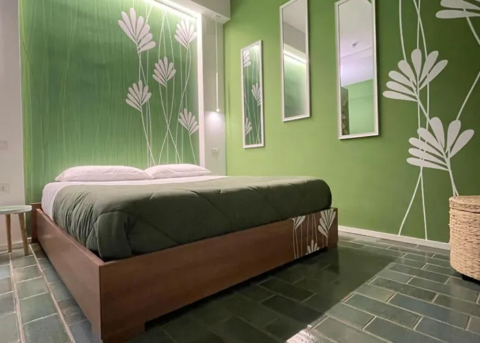 “here” Downtown 阿尔盖罗